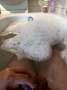 Snapshot of Wessi2005 chatting on 09.15.25 Wessi2005 online show from 09.15.25