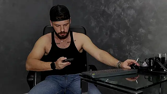 juliusmasters online show from 10.31.25