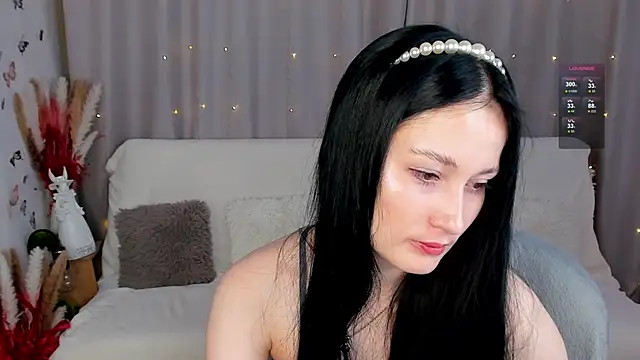 LisaMooore online show from 01.07.25