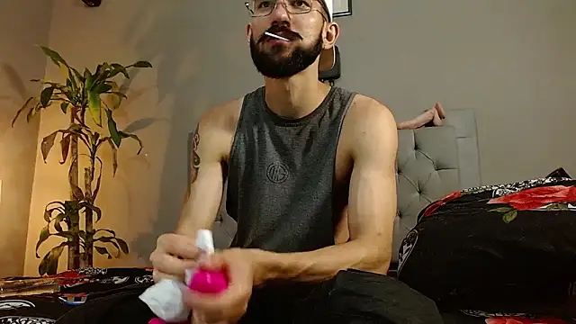 Mr WhiteCock online show from 01.04.25