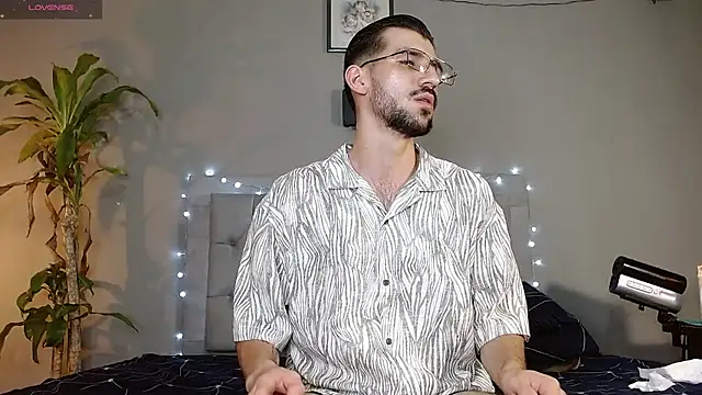 Mr WhiteCock online show from 02.14.25