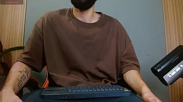 Mr WhiteCock online show from 10.24.25