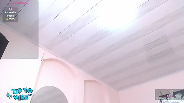 tamarafoxy  online show from 12.07.24