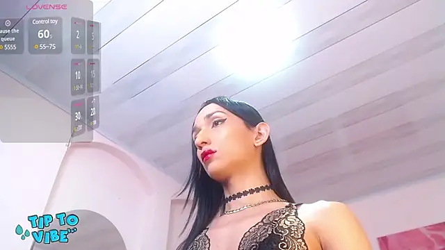 tamarafoxy  online show from 01.18.25