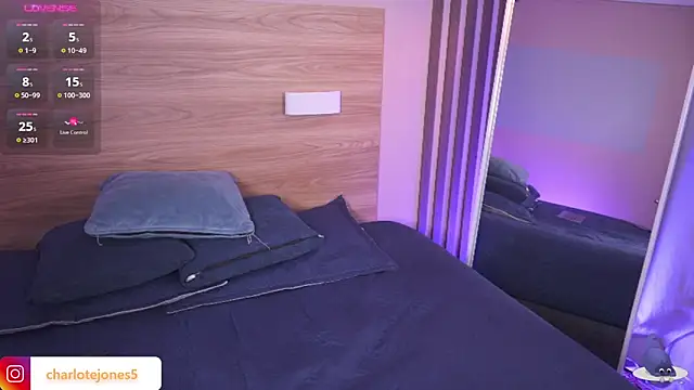 charloottee 1 online show from 04.17.26