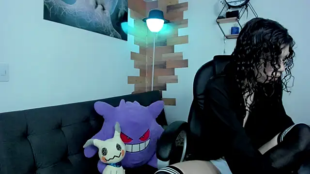 Snapshot of Angel_Dust18 chatting on 12.16.24 Angel Dust18 online show from 12.16.24