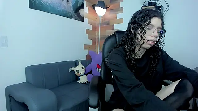 Snapshot of Angel_Dust18 chatting on 02.22.25 Angel Dust18 online show from 02.22.25
