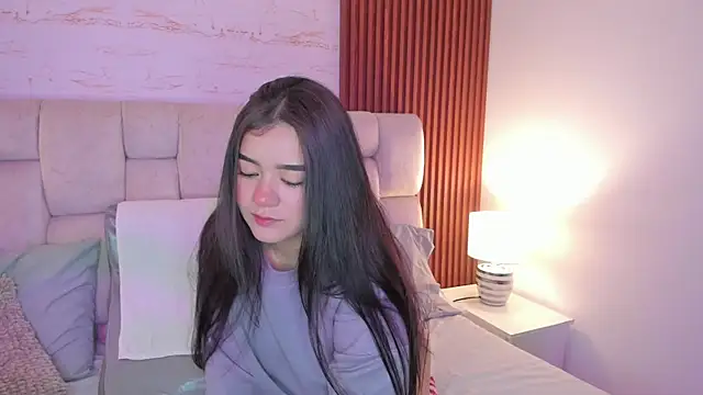 SophiaWylde online show from 01.14.26