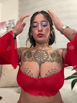 Rae Lil White online show from 11.12.25