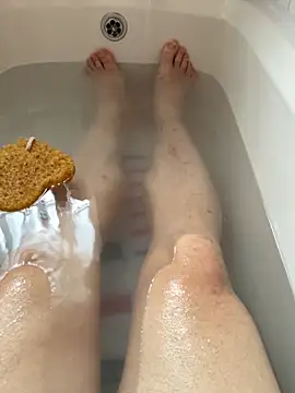 Snapshot of Russell1508 chatting on 09.24.25 Russell1508 online show from 09.24.25