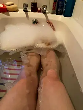 Snapshot of Russell1508 chatting on 12.05.25 Russell1508 online show from 12.05.25