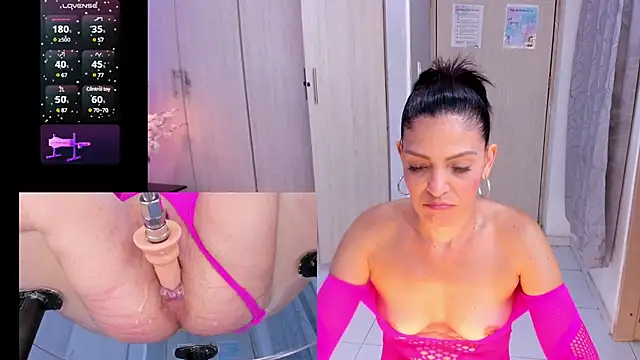 KatteMoss online show from 02.26.25