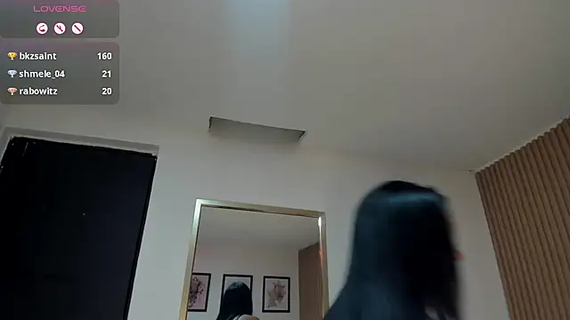 Dakota diaz  online show from 02.10.25