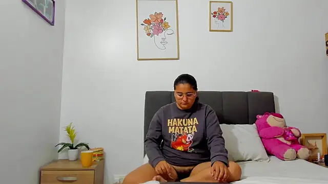 evaa miaa online show from 04.26.26