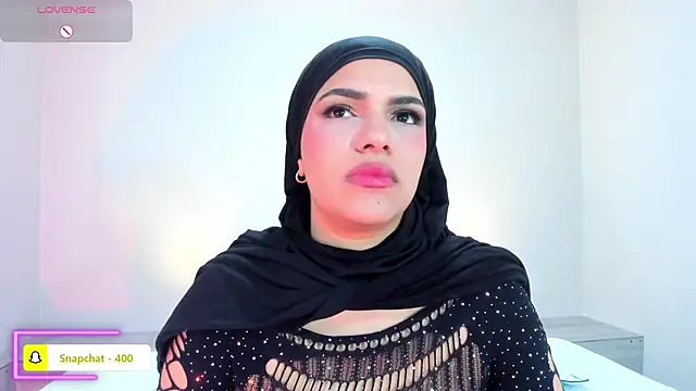 Umarani  online show from 04.14.26