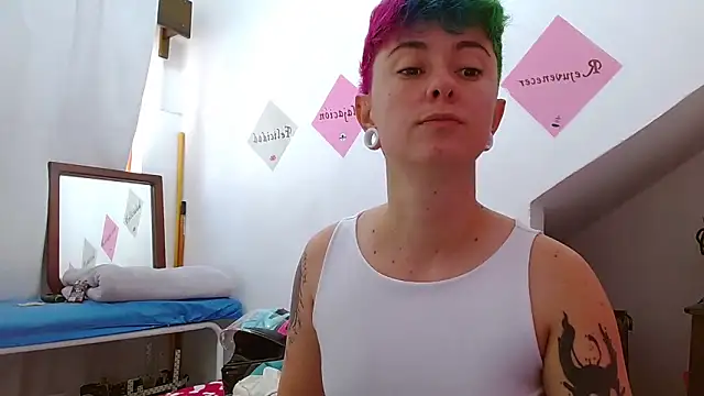 tomboyblue online show from 10.25.25