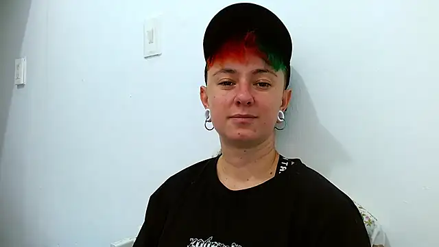 tomboyblue online show from 01.10.26