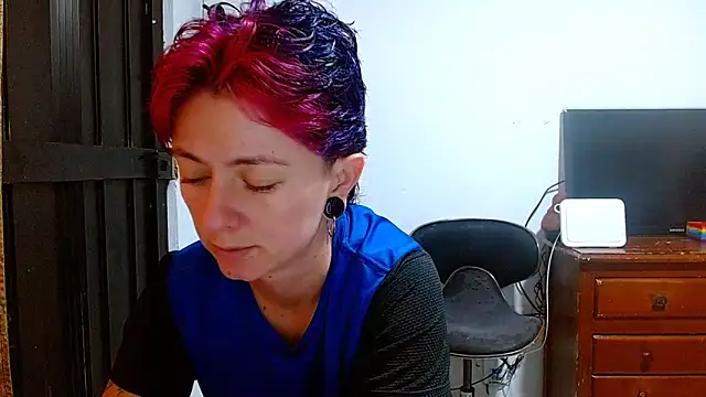 tomboyblue online show from 05.12.26