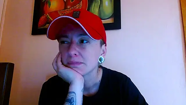 Snapshot of tomboyblue chatting on 07.16.26 tomboyblue online show from 07.16.26