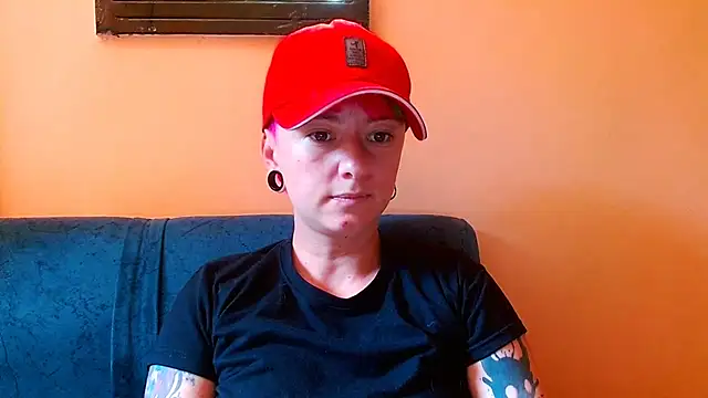 Snapshot of tomboyblue chatting on 07.21.26 tomboyblue online show from 07.21.26