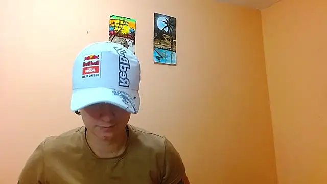 Snapshot of tomboyblue chatting on 07.25.26 tomboyblue online show from 07.25.26