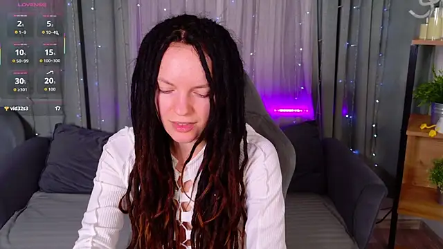Snapshot of CoreyJane chatting on 06.14.26 CoreyJane online show from 06.14.26
