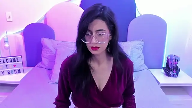 SophieGomez22 online show from 02.10.25