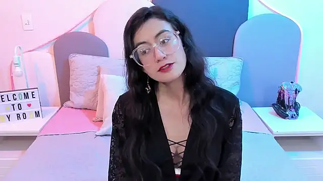 SophieGomez22 online show from 03.06.25