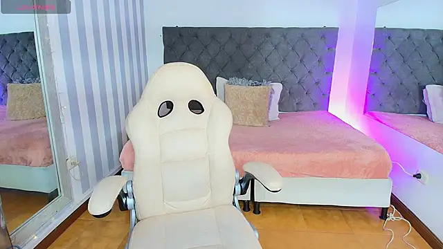 rebeca cortez  online show from 01.13.25