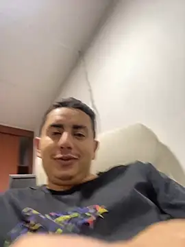 DanielGomez9 online show from 02.22.25