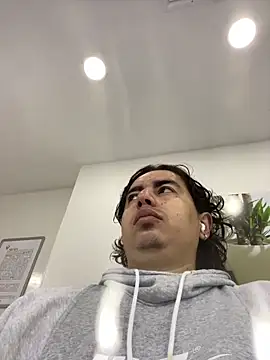 DanielGomez9 online show from 12.18.25