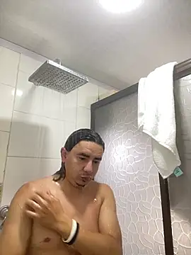Snapshot of DanielGomez9 chatting on 07.28.26 DanielGomez9 online show from 07.28.26