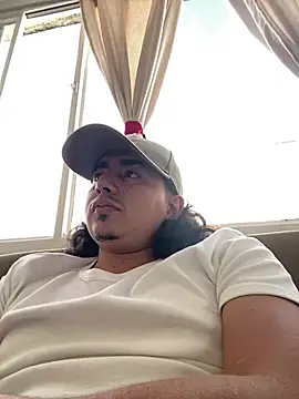 Snapshot of DanielGomez9 chatting on 07.28.26 DanielGomez9 online show from 07.28.26