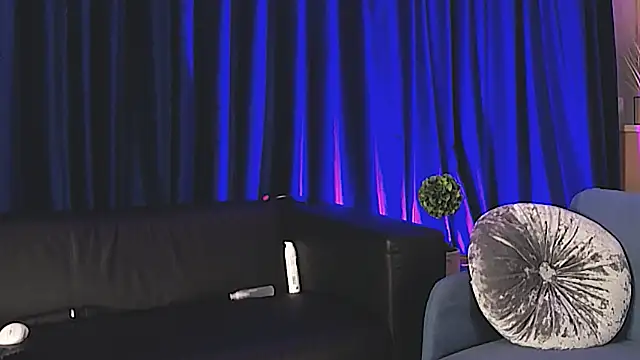 RosaCatalleya online show from 02.04.26