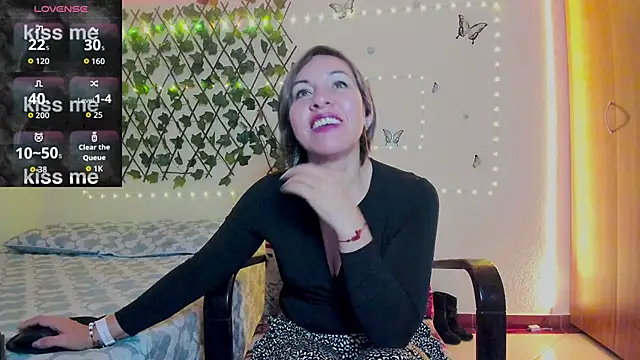 Lady breaks hearts online show from 09.09.25