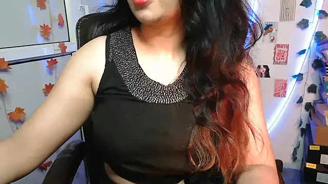 Snapshot of urvashihott chatting on 07.19.26 urvashihott online show from 07.19.26