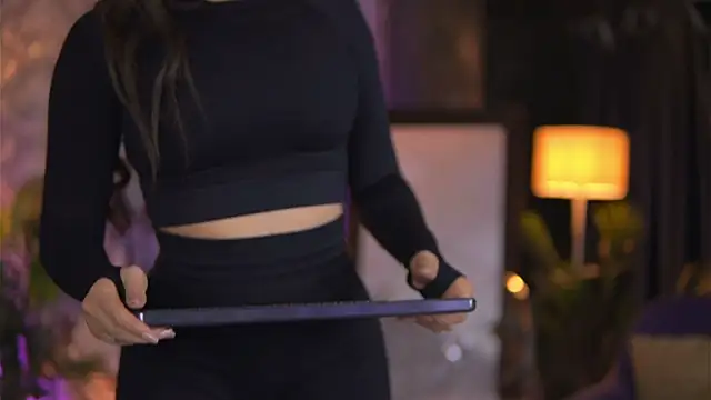 EvaZane online show from 02.14.25