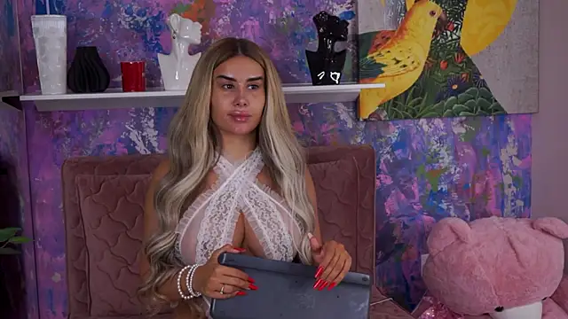 EvaZane online show from 09.18.25