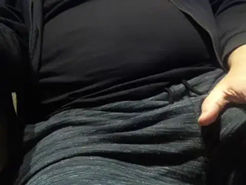 Snapshot of sexxx-mike chatting on 12.28.24 sexxx-mike online show from 12.28.24