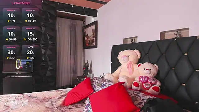 charlottemeyerr online show from 12.12.24