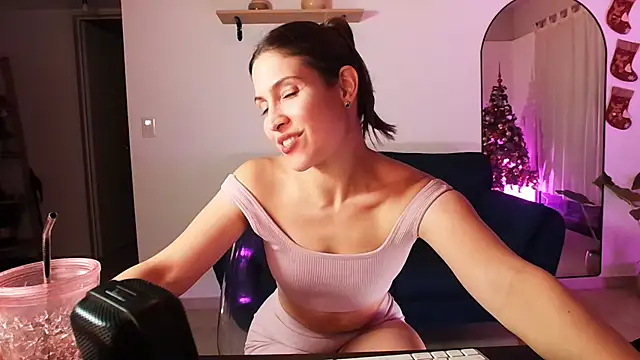 Snapshot of Melisa_cream chatting on 12.08.24 Melisa cream online show from 12.08.24