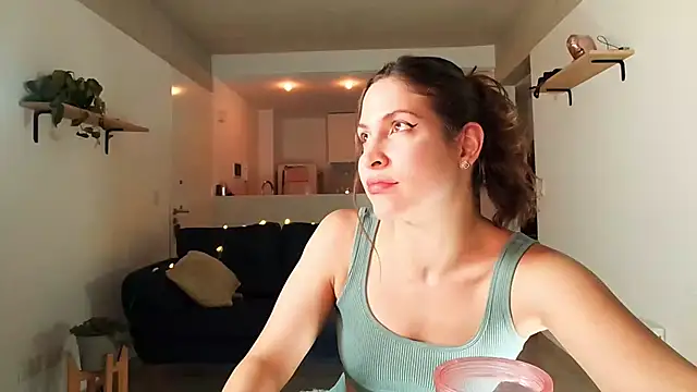 Snapshot of Melisa_cream chatting on 01.28.25 Melisa cream online show from 01.28.25