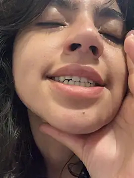 Snapshot of ViolettaSummer chatting on 06.19.26 ViolettaSummer online show from 06.19.26