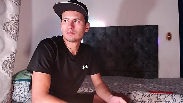 Snapshot of brandon_a_collin chatting on 02.05.25 brandon a collin online show from 02.05.25