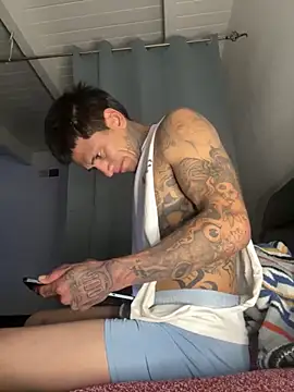 Papinine6 online show from 10.31.25