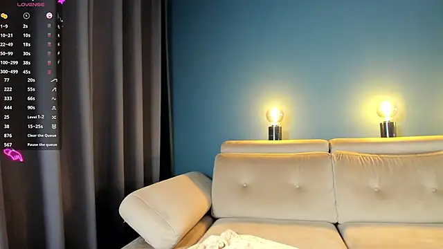 Snapshot of Project-Raven chatting on 03.16.25 Project-Raven online show from 03.16.25