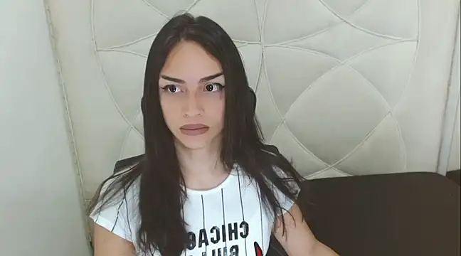 Snapshot of Dollbehavior_ chatting on 12.22.24 Dollbehavior online show from 12.22.24