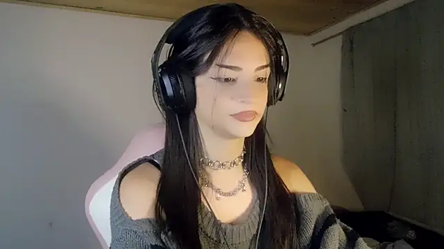 Snapshot of Dollbehavior_ chatting on 01.10.26 Dollbehavior online show from 01.10.26