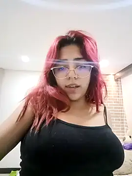 Rousse Collinss online show from 01.05.25