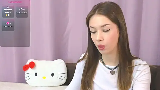 Snapshot of ellie_kramer chatting on 08.08.26 ellie kramer online show from 08.08.26